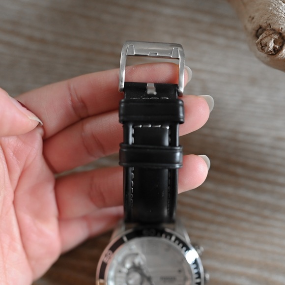 Fossil watch - leather band - Picture 6 of 6
